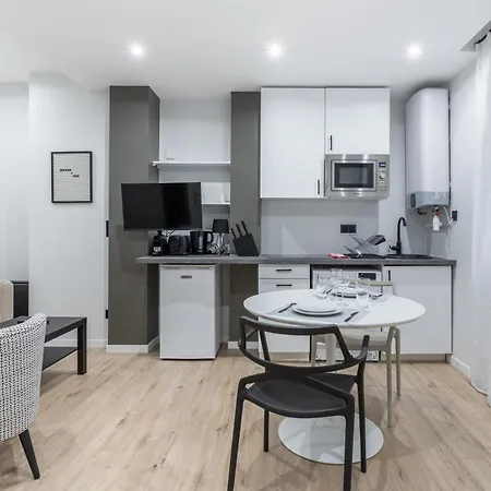 Versigny/ordener : Cosy Studio 2p Appartement Paris