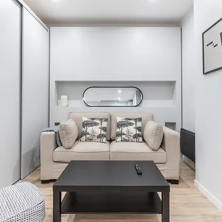 Versigny/ordener : Cosy Studio 2p Appartement Paris